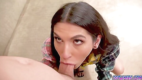 Big-boned blonde babe and her handsome boyfriend in a hot scene