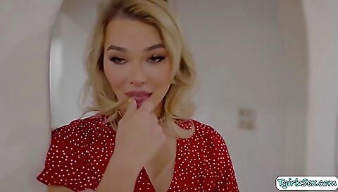 Bright teen with an anal hole fucked hard in her ass