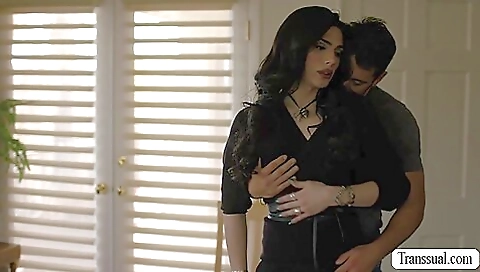 Trans girl gets penetrated in a strange and kinky way