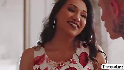 Spanish Ts Stepmom Licks And Analed Her Problimatic Stepson